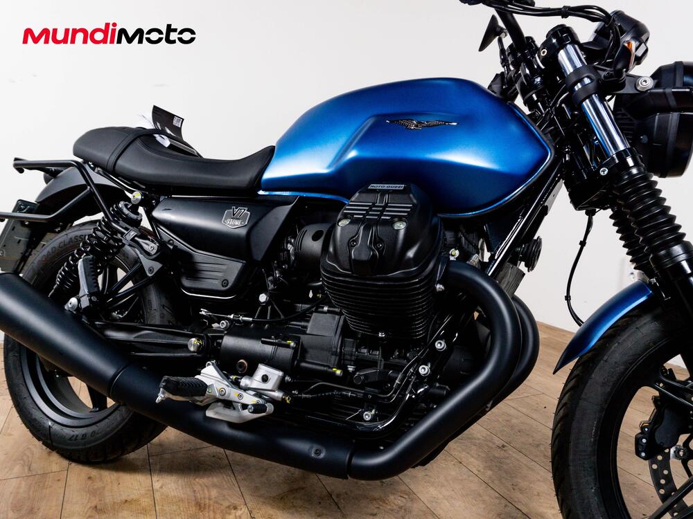 Moto Guzzi V7 850 Stone Special Abs (2021) (5)