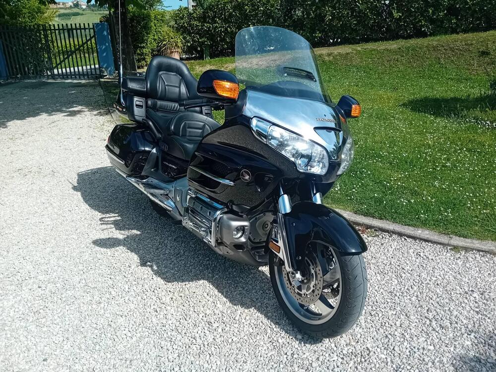 Honda GL 1800 Gold Wing (2006) (9)