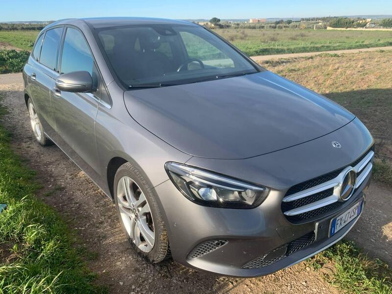 Mercedes-Benz Classe B usata a Bari (9)