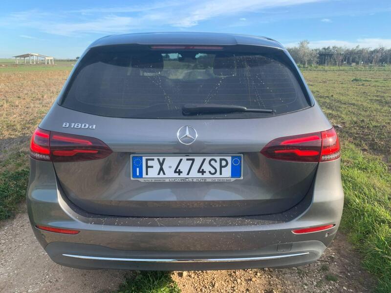 Mercedes-Benz Classe B usata a Bari (11)