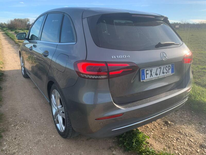 Mercedes-Benz Classe B usata a Bari (13)