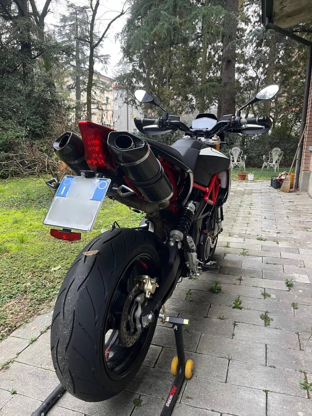 Aprilia Dorsoduro 900 (2017 - 20) (4)