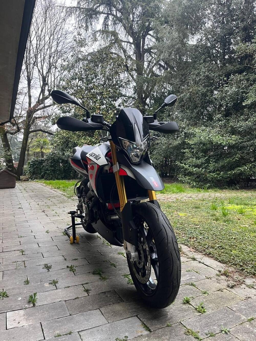 Aprilia Dorsoduro 900 (2017 - 20) (5)