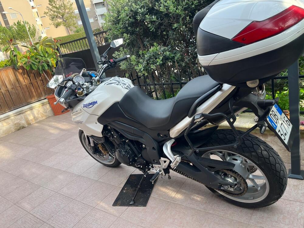 Triumph Tiger 1050 (2006 - 12) (2)
