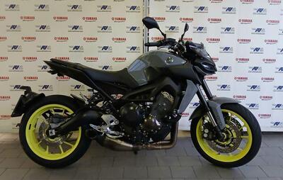 Yamaha MT-09 (2017 - 20) usata