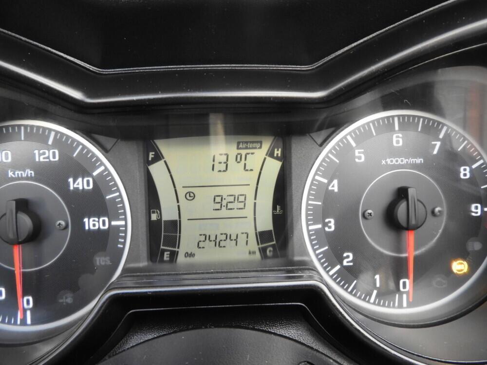 Yamaha X-Max 300 ABS (2017 - 20) (5)