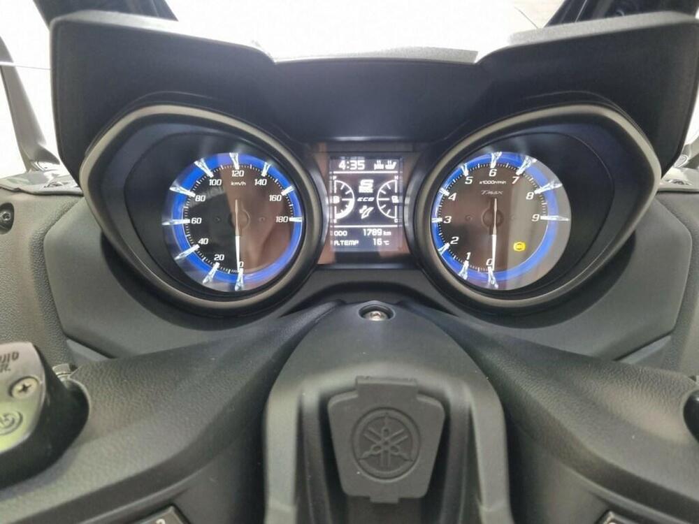 Yamaha T-Max 560 Tech Max (2021) (11)