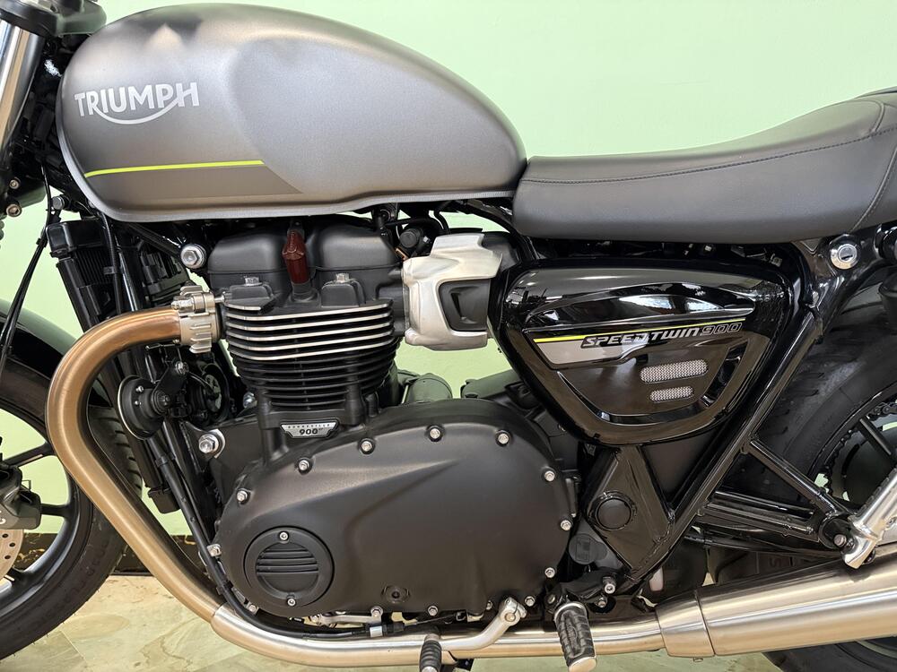 Triumph Speed Twin 900 (2023 - 24) (6)