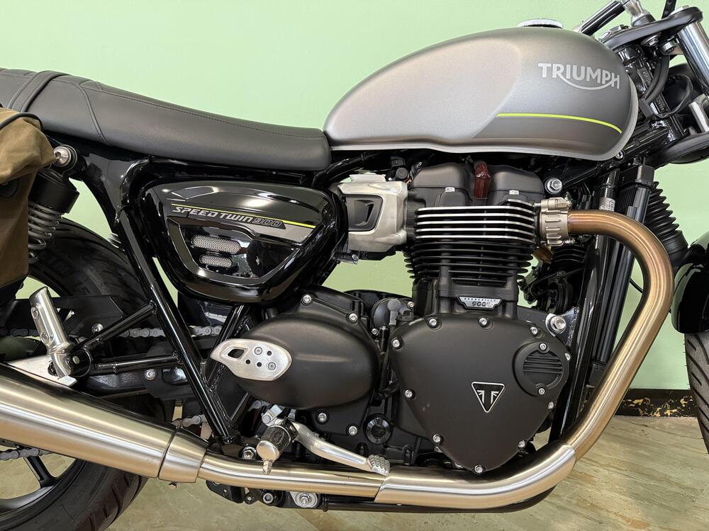 Triumph Speed Twin 900 (2023 - 24) (10)