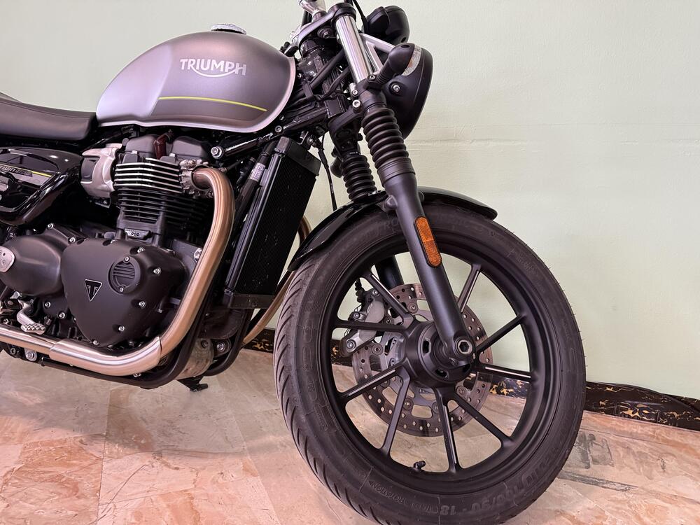 Triumph Speed Twin 900 (2023 - 24) (11)
