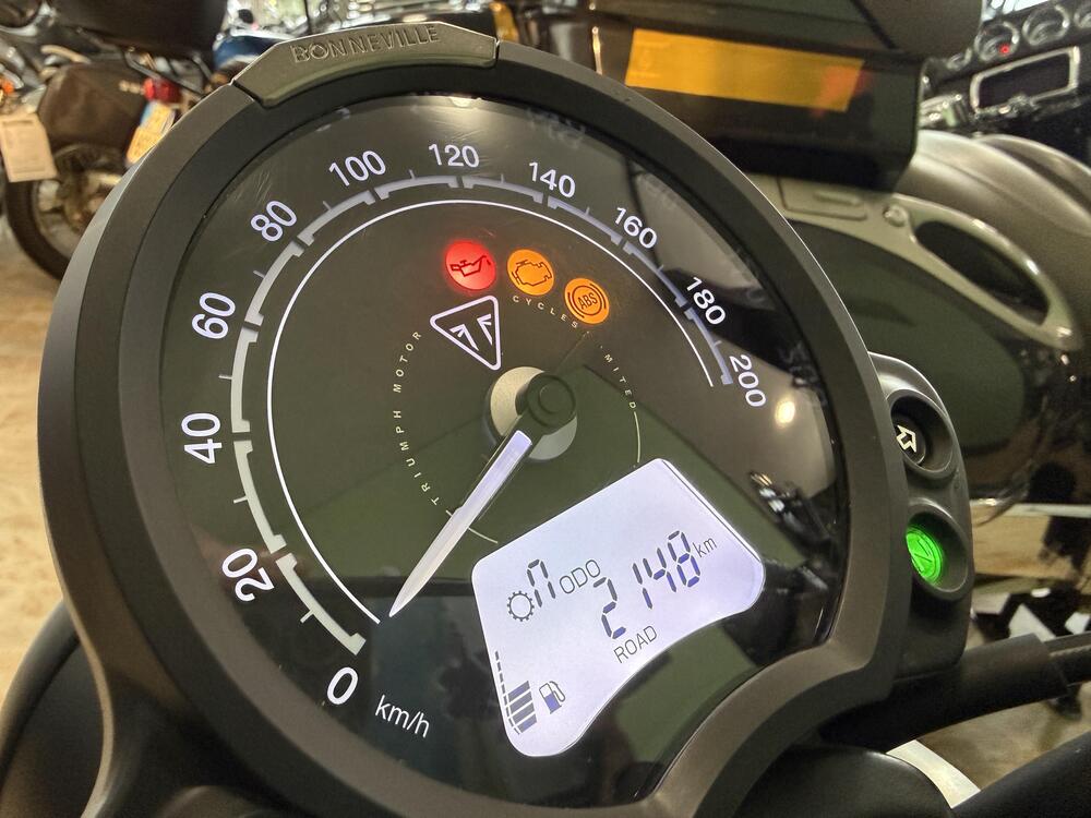 Triumph Speed Twin 900 (2023 - 24) (13)
