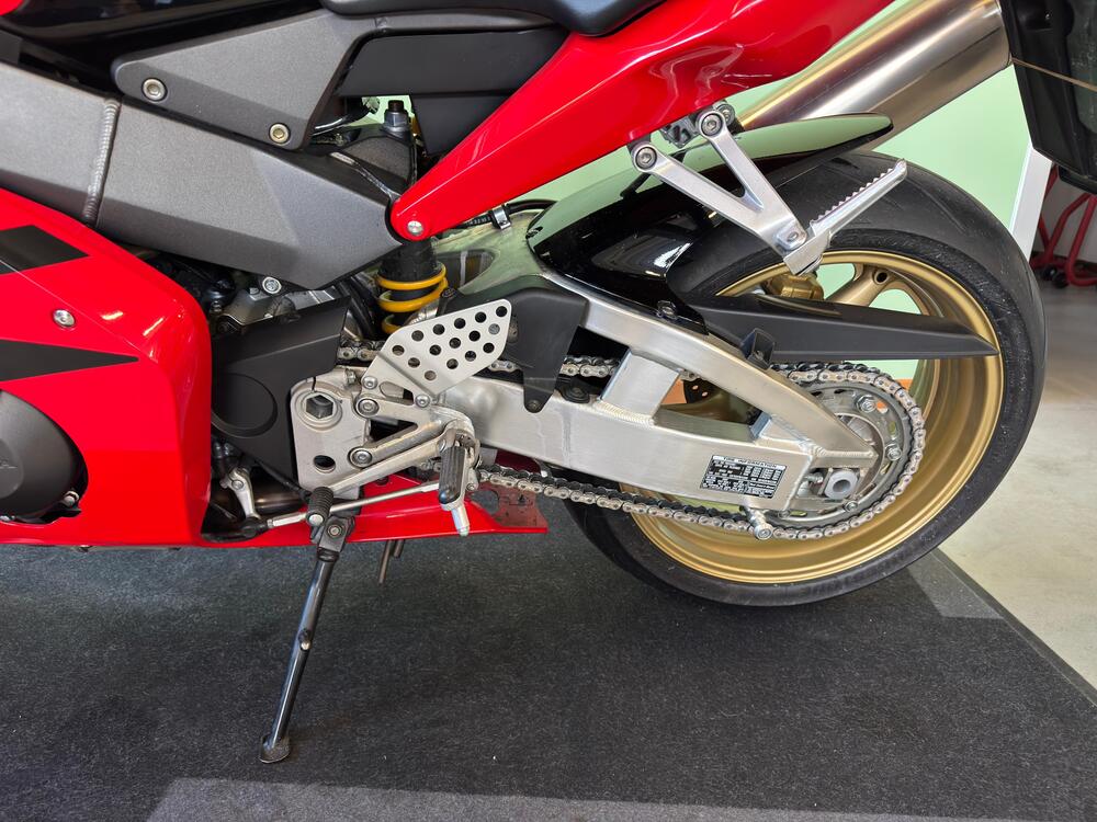 Honda CBR 900 RR Fireblade (2002 - 04) (7)