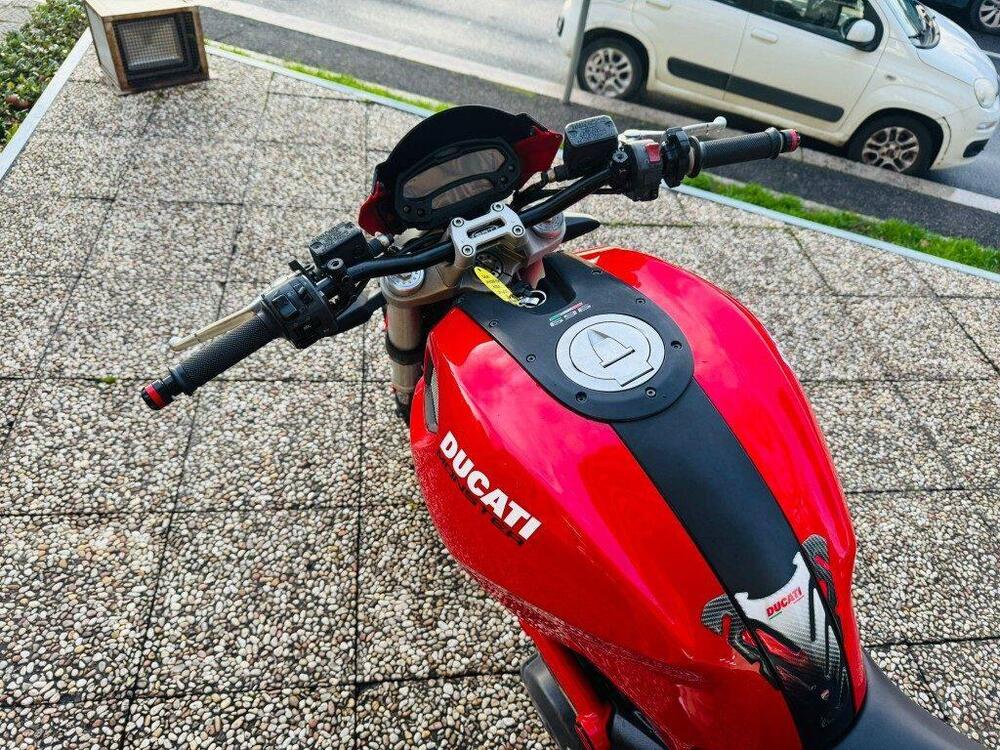 Ducati Monster 696 (2008 - 13) (11)