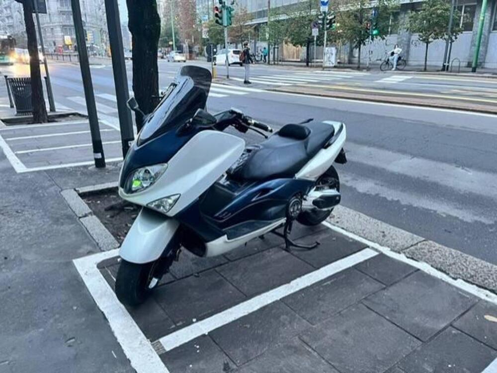 Yamaha T-Max 500 (2004 - 07) (3)