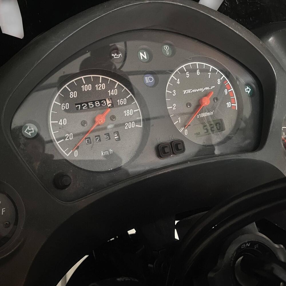 Honda Transalp XL 650V (2005 - 06) (15)