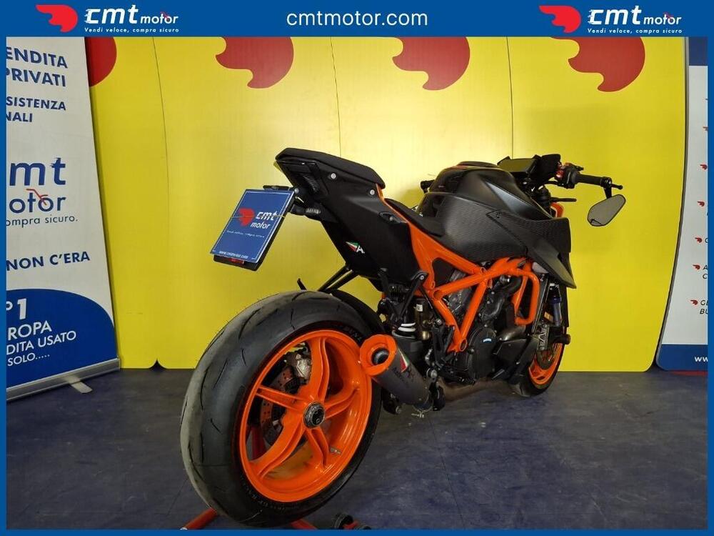 KTM 1290 Super Duke R (2021) (4)