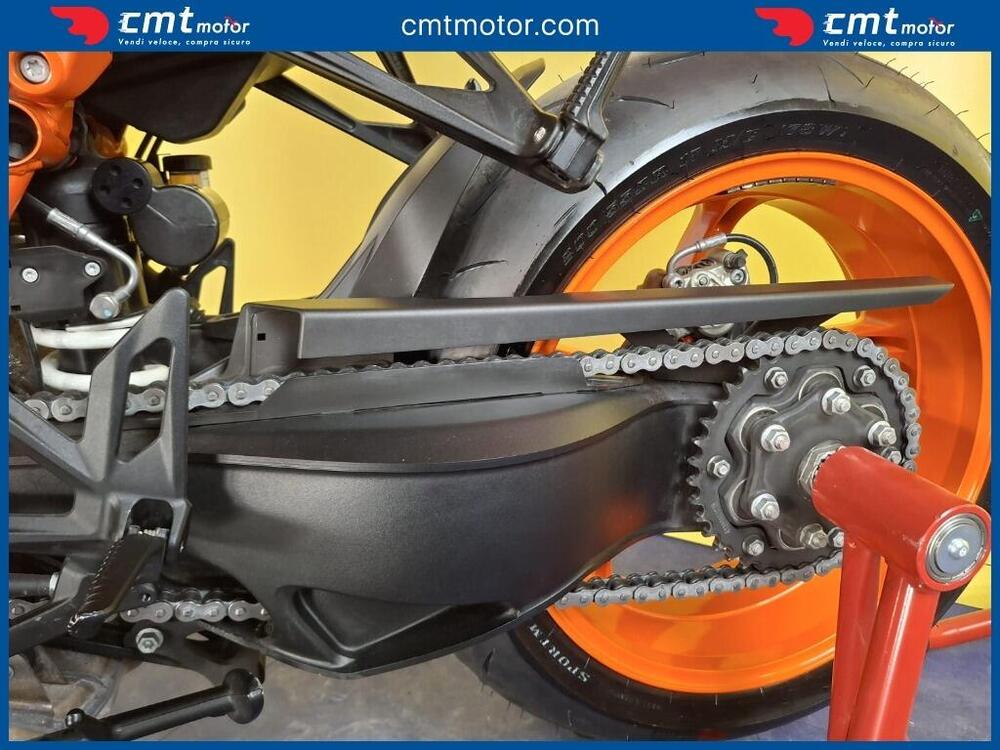 KTM 1290 Super Duke R (2021) (8)