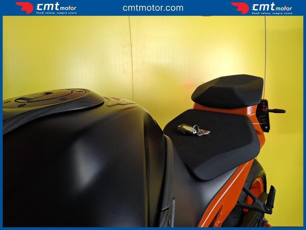 KTM 1290 Super Duke R (2021) (9)