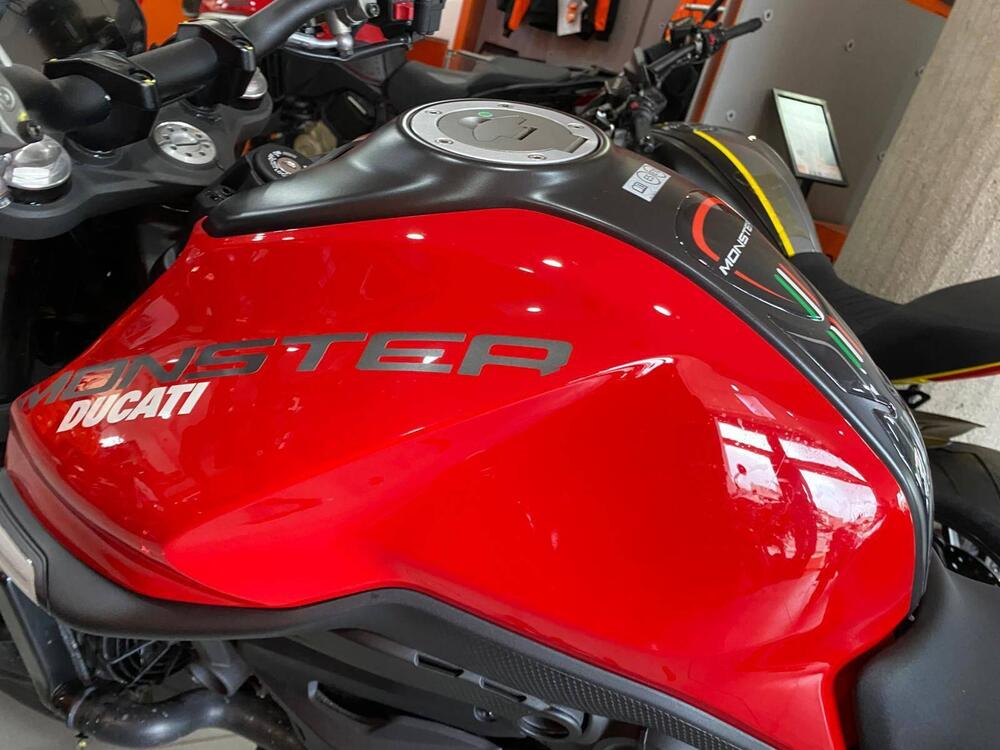 Ducati Monster 937 (2021 - 25) (7)