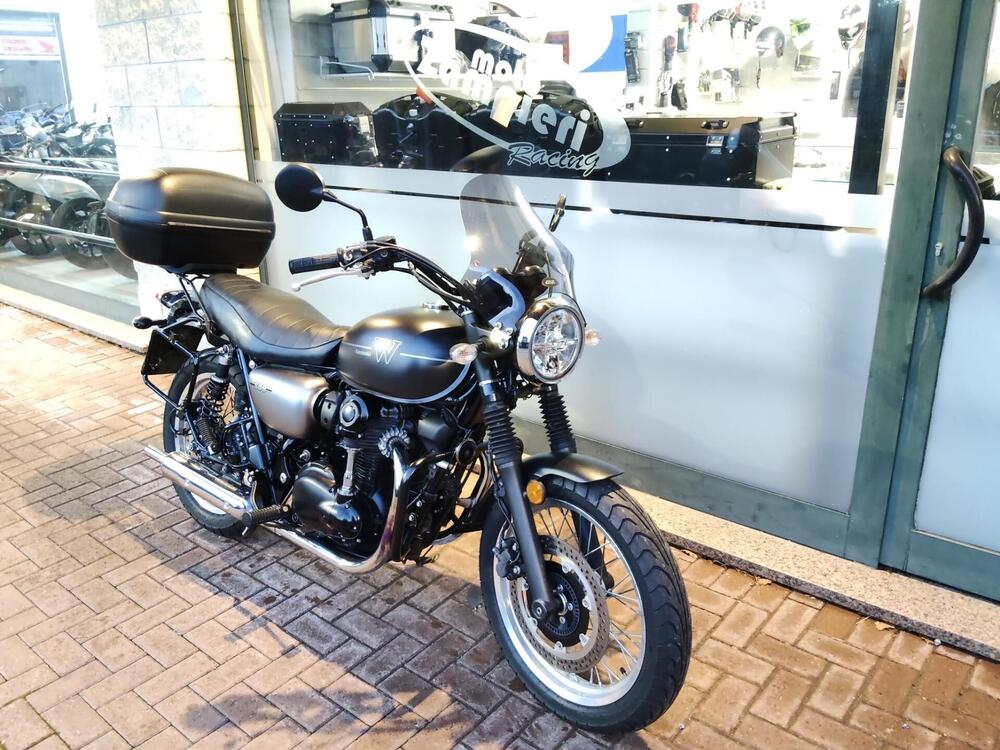 Kawasaki W 800 (2021 - 26) (2)