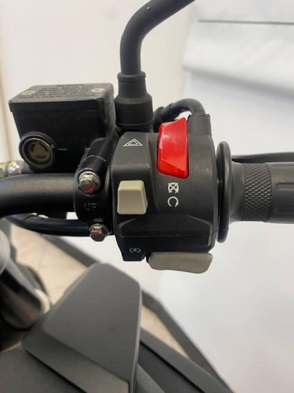 Swm Hoku 125 (2023 - 25) (14)