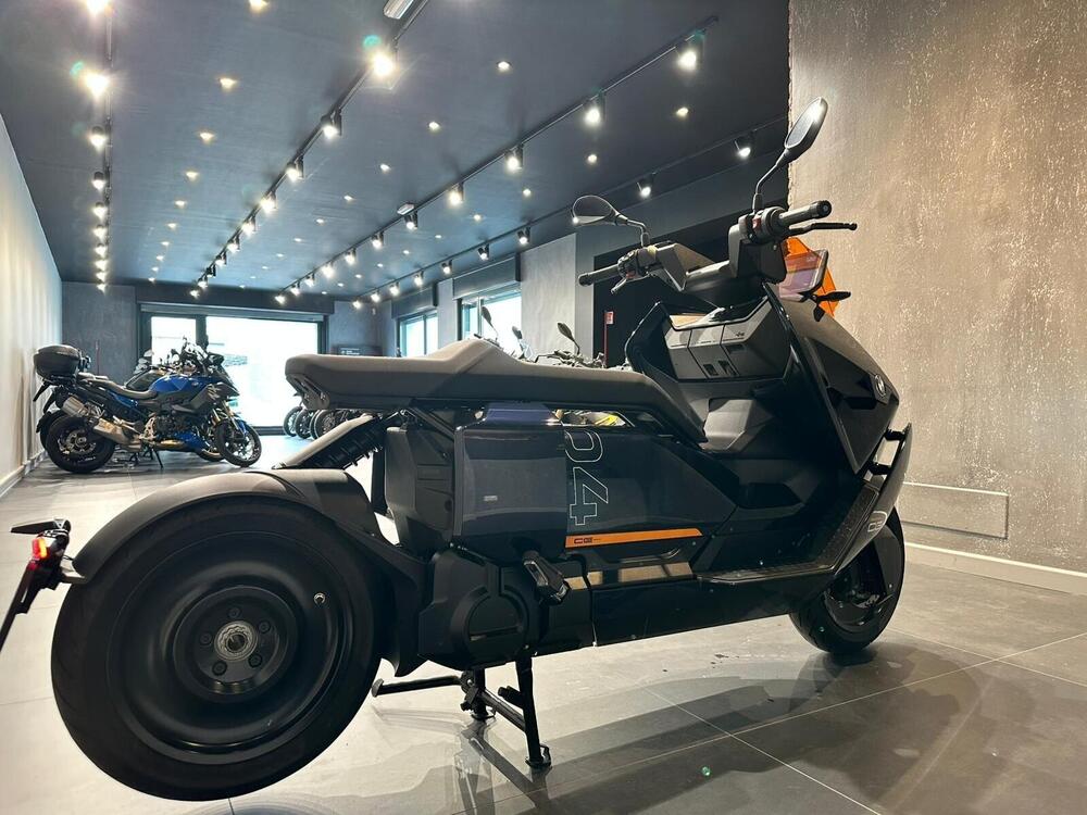 Bmw CE 04 (2021 - 25) (6)