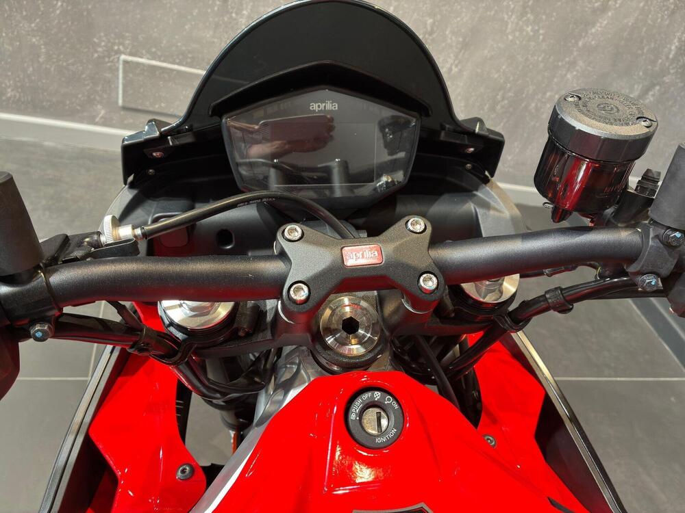 Aprilia Tuono 660 (2021 - 25) (8)