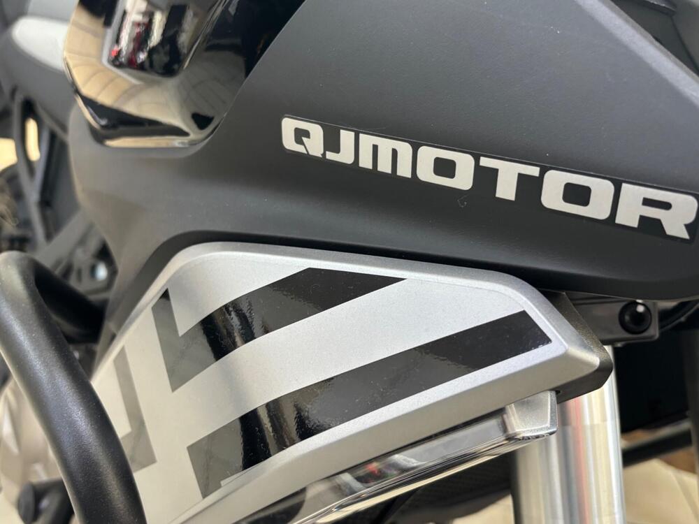 QJ Motor SRT 600 SX (2024 - 26) (4)