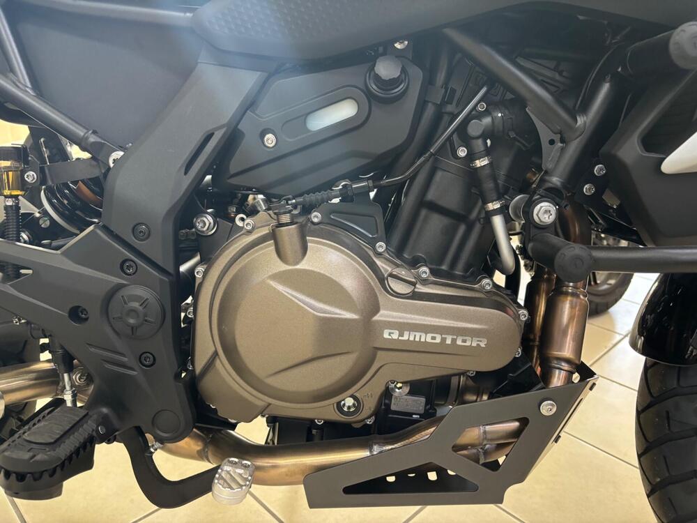 QJ Motor SRT 600 SX (2024 - 26) (6)