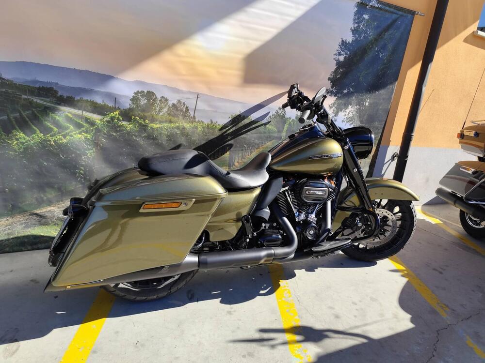 Harley-Davidson 107 Road King Special (2017 - 18) - FLHRXS (4)