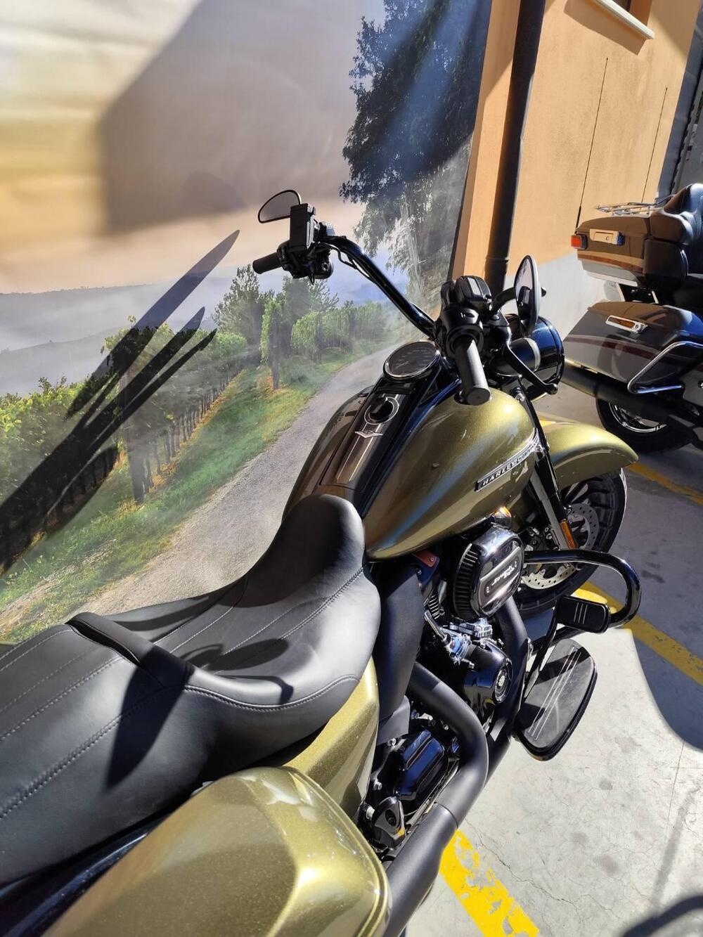 Harley-Davidson 107 Road King Special (2017 - 18) - FLHRXS (7)