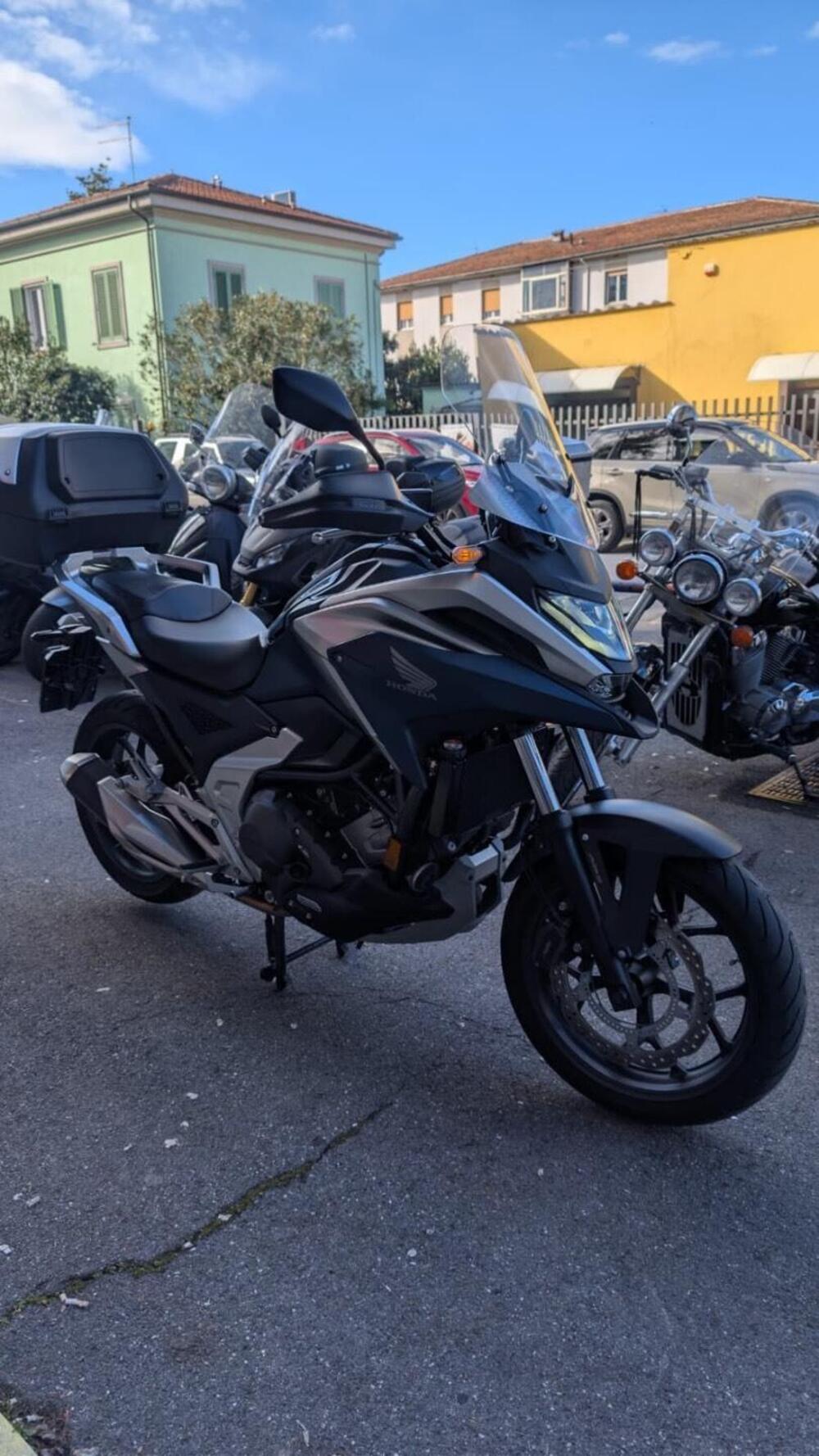 Honda NC 750 X DCT Urban (2021 - 24) (2)