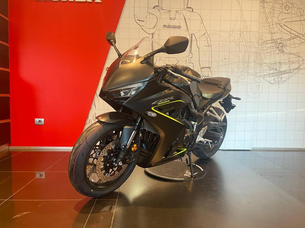 Honda CBR 650 R E-Clutch (2024 - 26) (4)