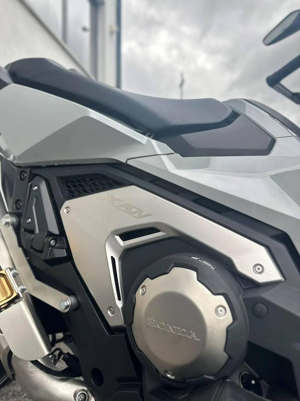 Honda X-ADV 750 DCT (2021 - 24) (9)