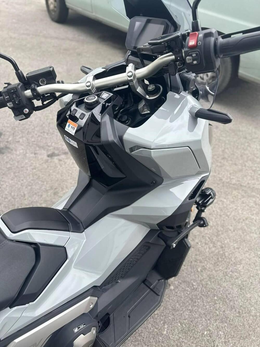 Honda X-ADV 750 DCT (2021 - 24) (11)