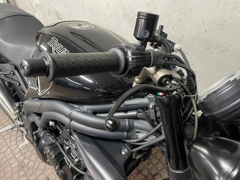 Triumph Speed Triple 1050 (2005 - 11) (4)