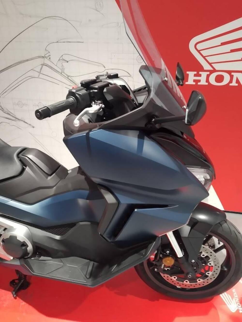Honda Forza 750 DCT Urban (2021 - 24) (8)