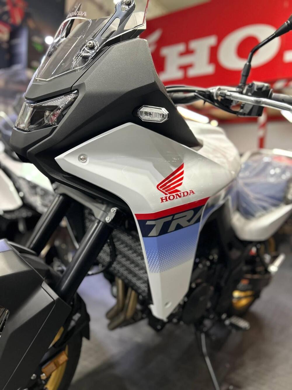 Honda Transalp XL750 (2025)
