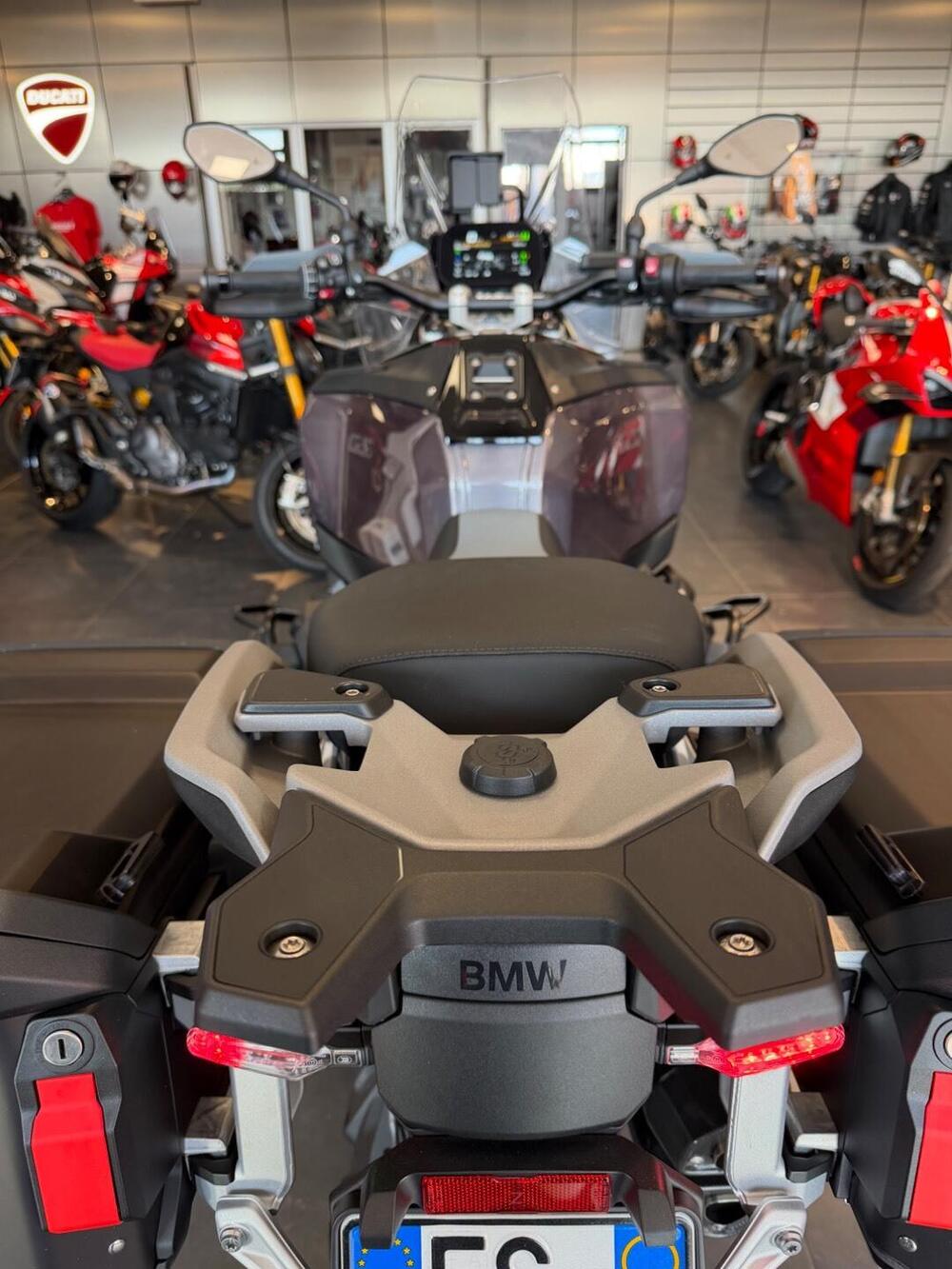 Bmw R 1300 GS Adventure Triple Black (2025 - 26) (18)