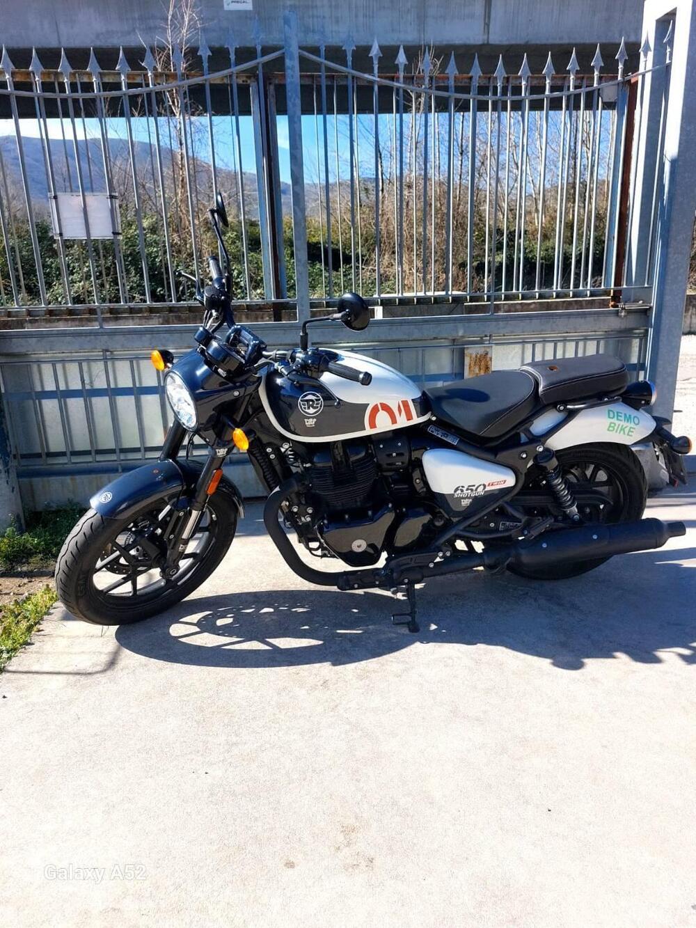 Royal Enfield Shotgun 650 (2024 - 26) (2)