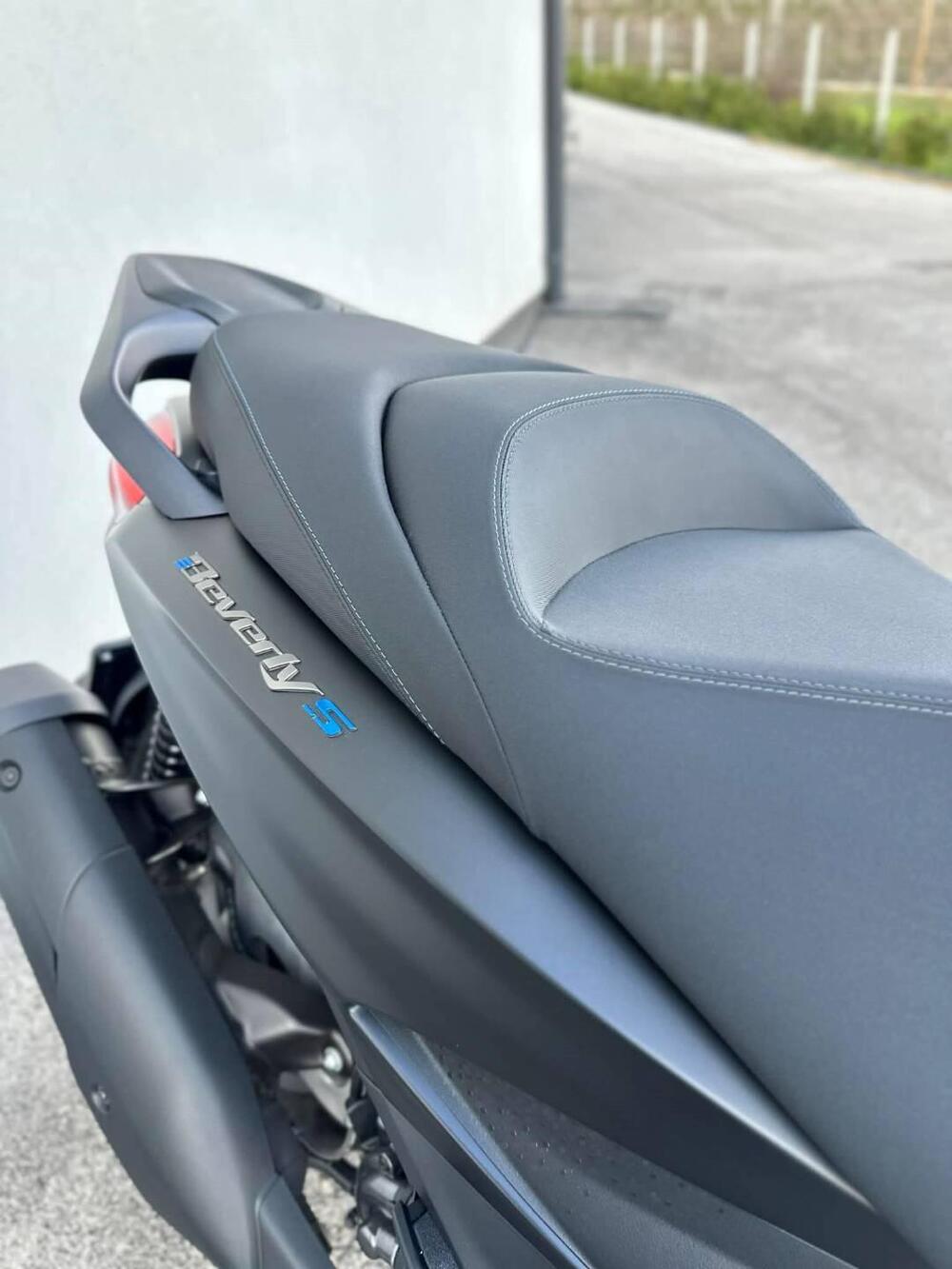 Piaggio Beverly 310 S (2025 - 26) (4)