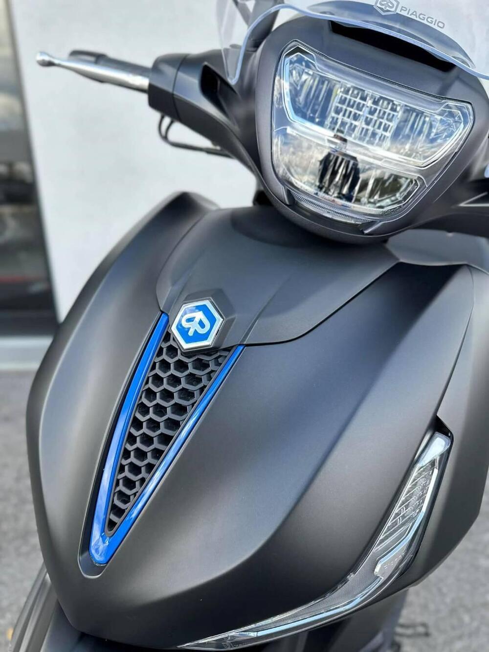 Piaggio Beverly 310 S (2025 - 26) (3)