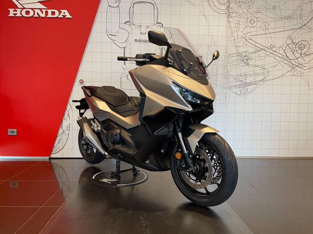 Honda Forza 750 (2025 - 26) (2)