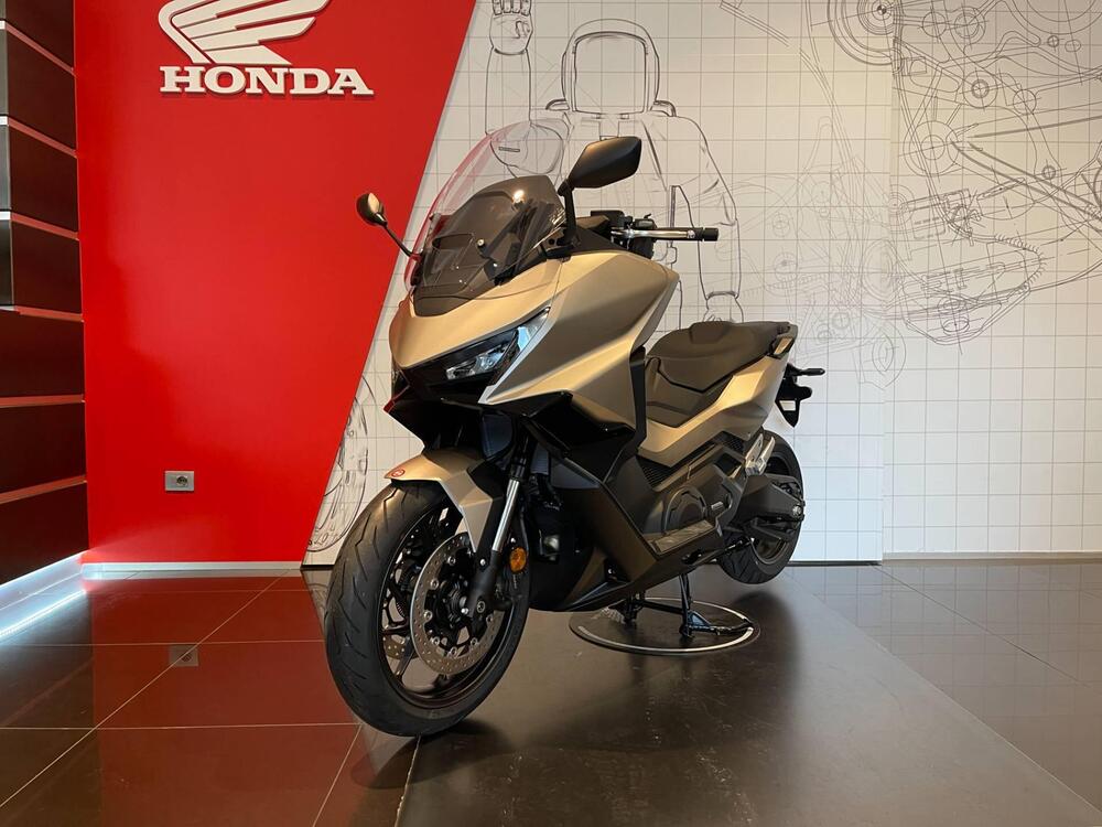 Honda Forza 750 (2025 - 26) (4)