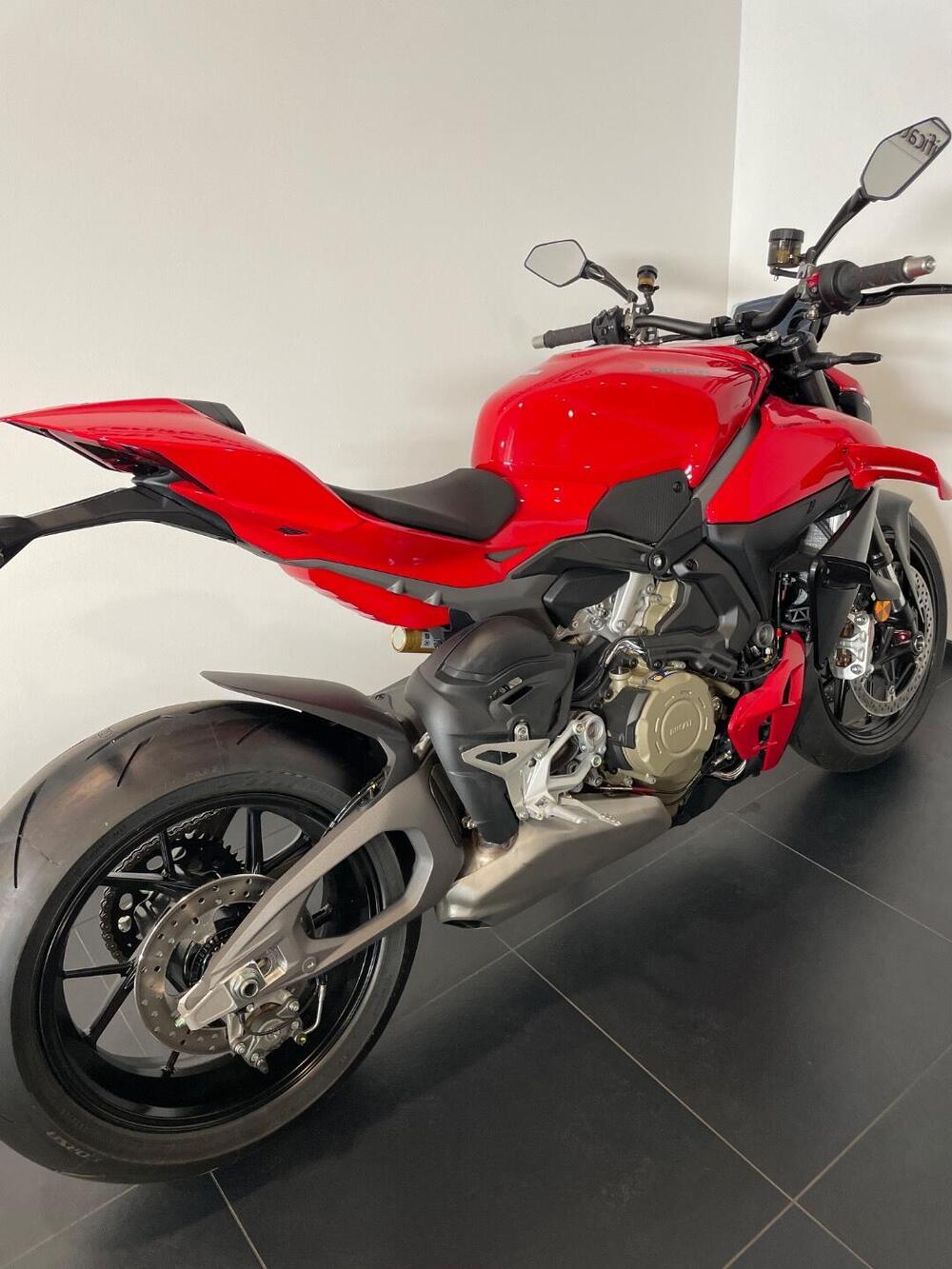 Ducati Streetfighter V4 (2025 - 26) (3)