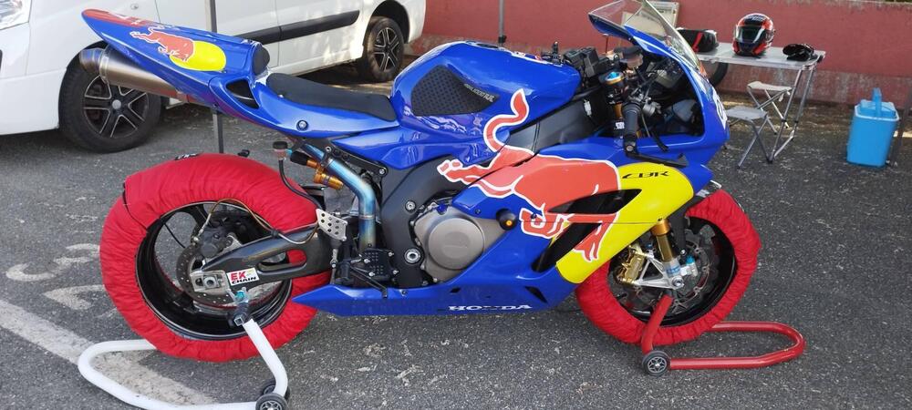 Honda CBR 1000 RR Fireblade (2006 - 07) (3)