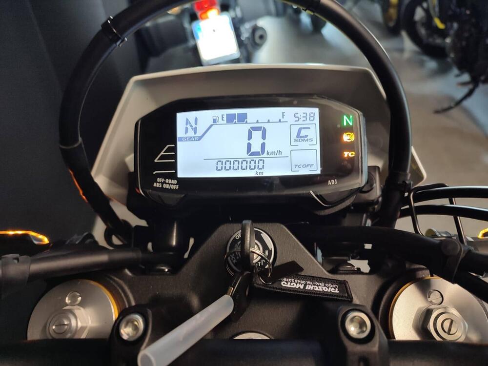 Suzuki DR-Z4S (2025 - 26) (4)