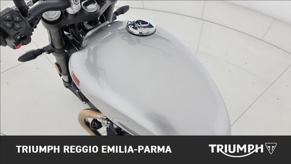 Triumph Speed Twin 900 (2025 - 26) (11)