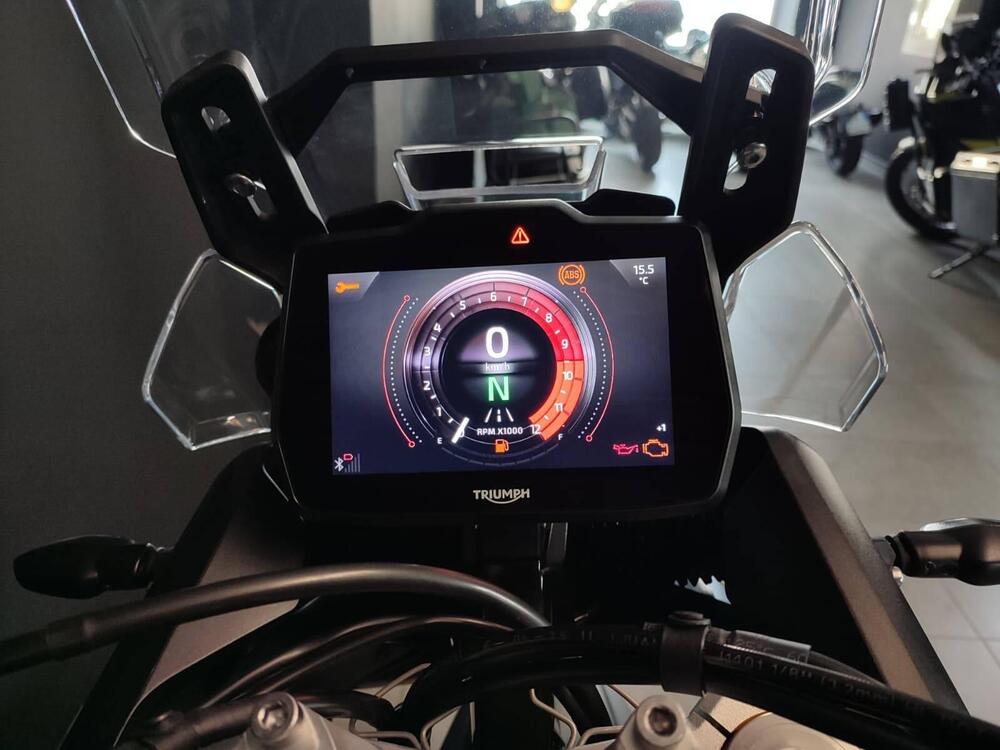 Triumph Tiger 900 Desert Special Edition (2026) (4)