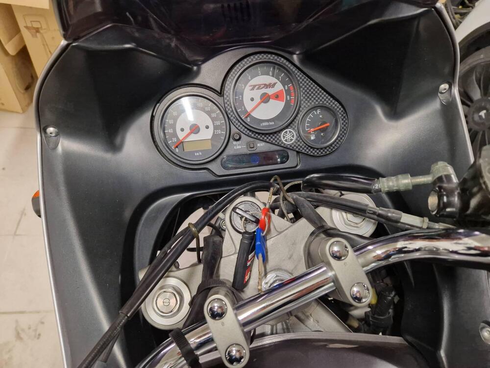 Yamaha TDM 850 (1996 - 01) (5)